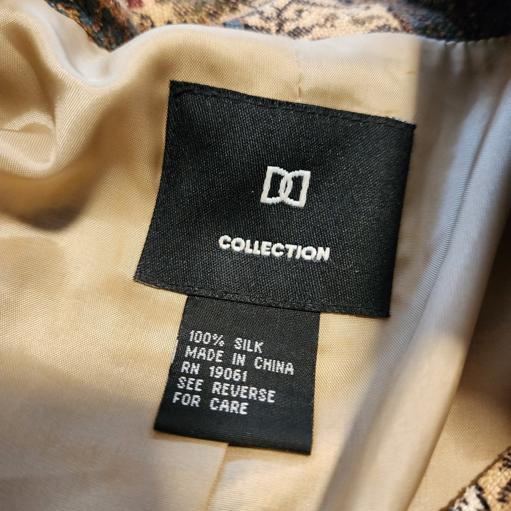 Doncaster Collection Silk Paisley Blazer S/M | 100% Silk | Beige Multi - Picture 2 of 4